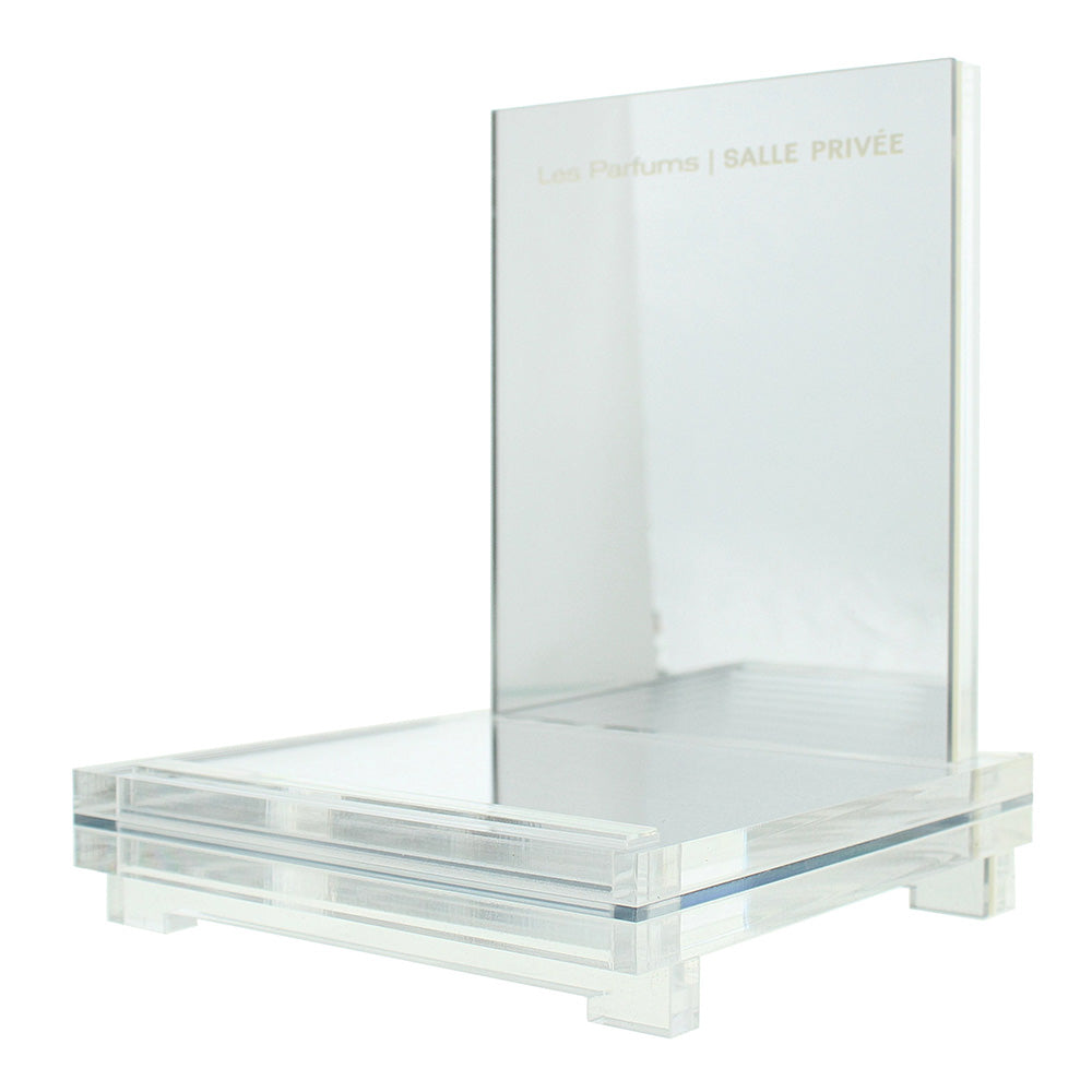 Salle Privee Glass Display